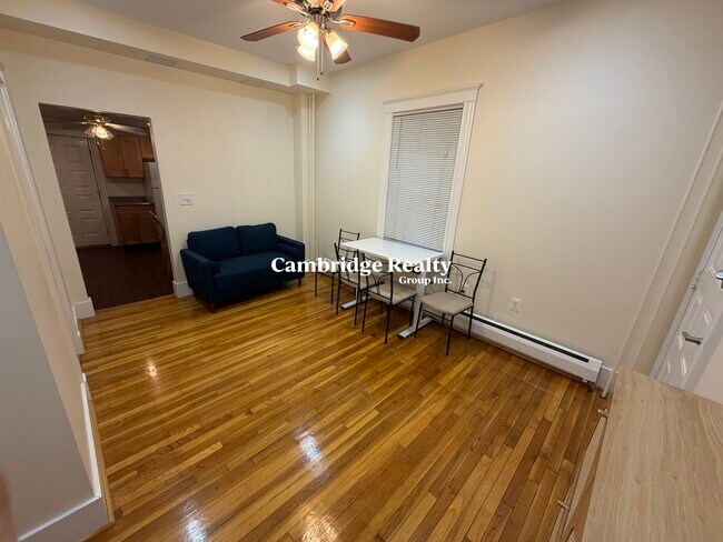 Foto del edificio - 69 Oak St