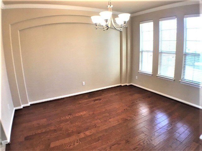 Building Photo - 2015 Sunny Trail DR