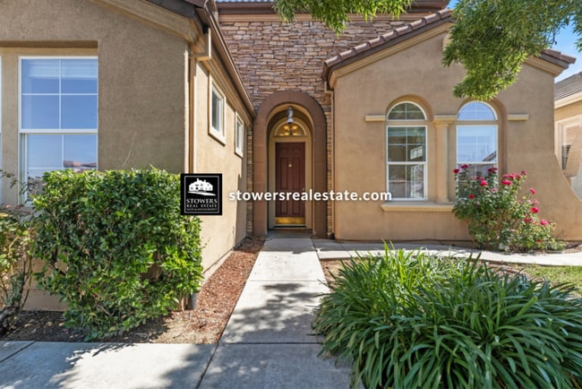 Building Photo - 2446 Montecito Ct