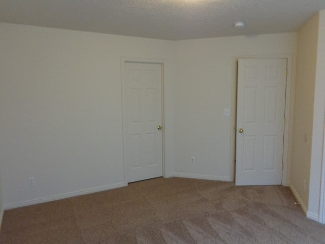 Building Photo - 651 Saddlebrook Dr