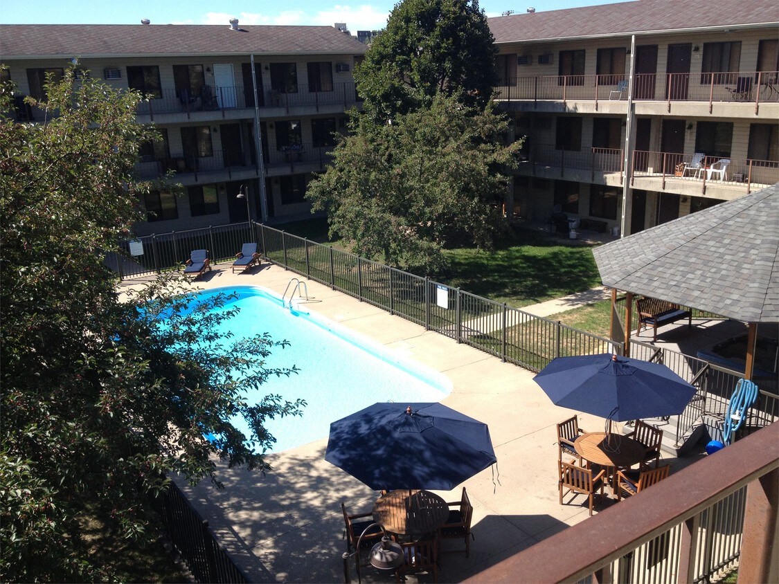 Foto principal - 920 6th Ave N