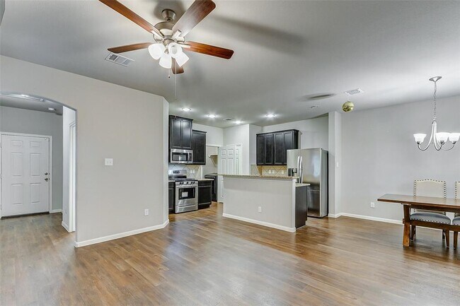 Foto del edificio - 21815 Black Owl Dr