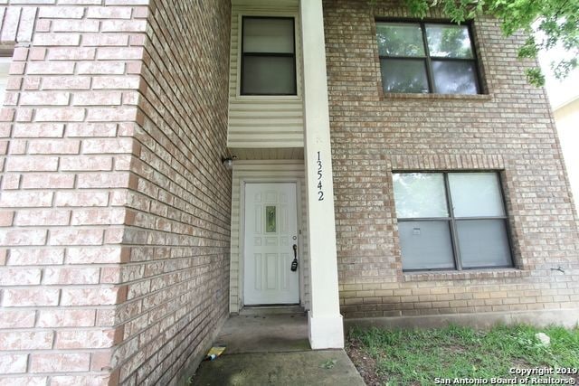 Building Photo - 13542 ESCORT DR