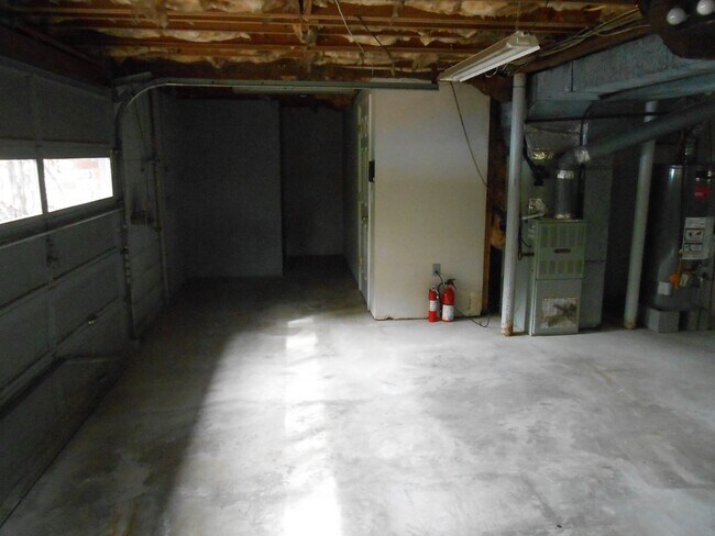 Building Photo - 2861 Georgetown Dr