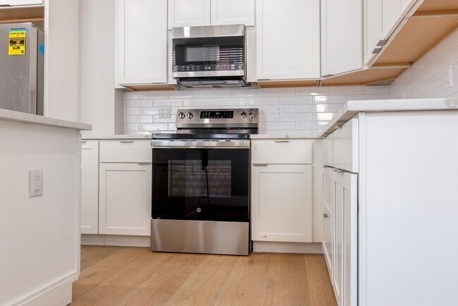 Building Photo - 44 Bromfield St