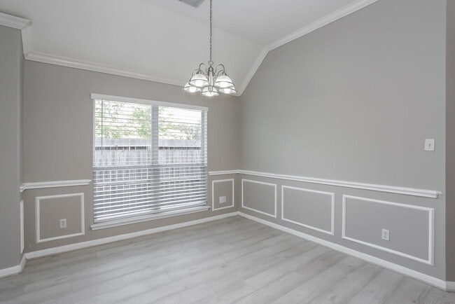 Building Photo - 722 Neap Ct