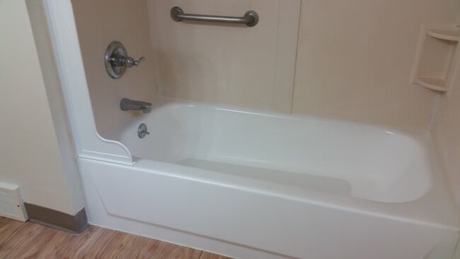 Foto del edificio - 10 Parkdale Dr