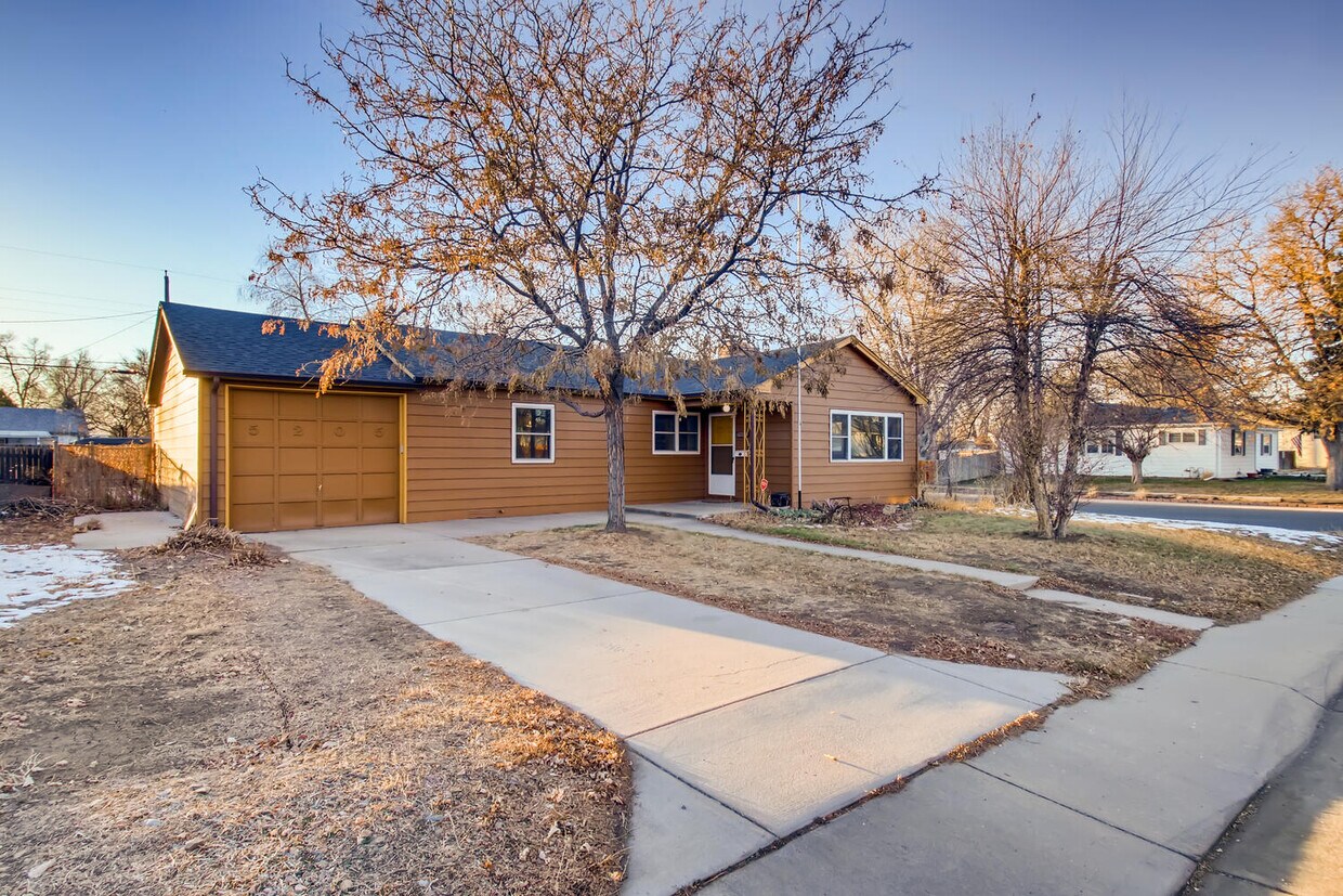 5205 S Grant St, Littleton, CO 80121 House Rental in Littleton, CO