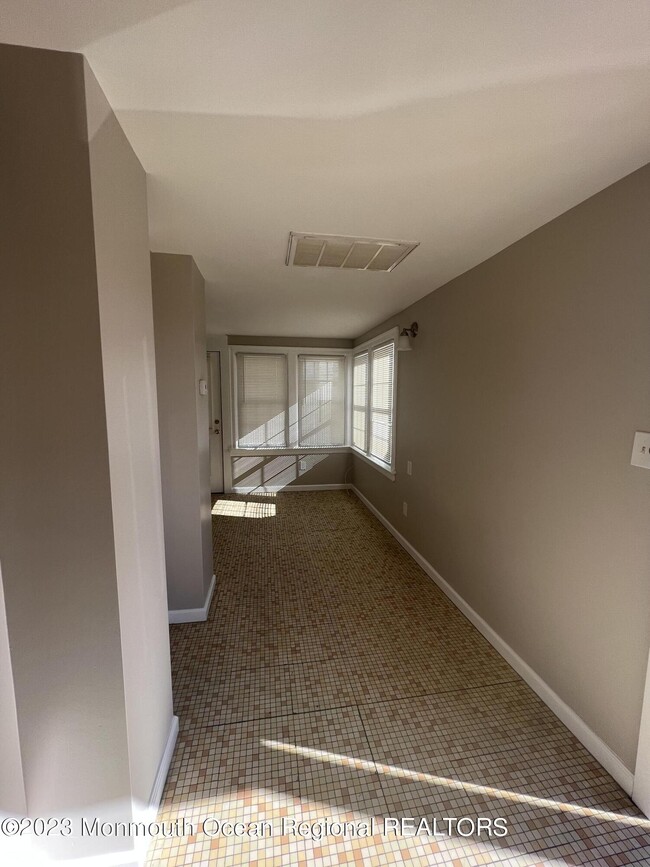Building Photo - 1313 Ocean Terrace