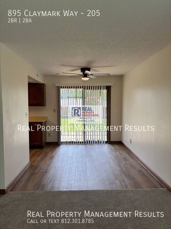 Foto del edificio - 895 Claymark Way