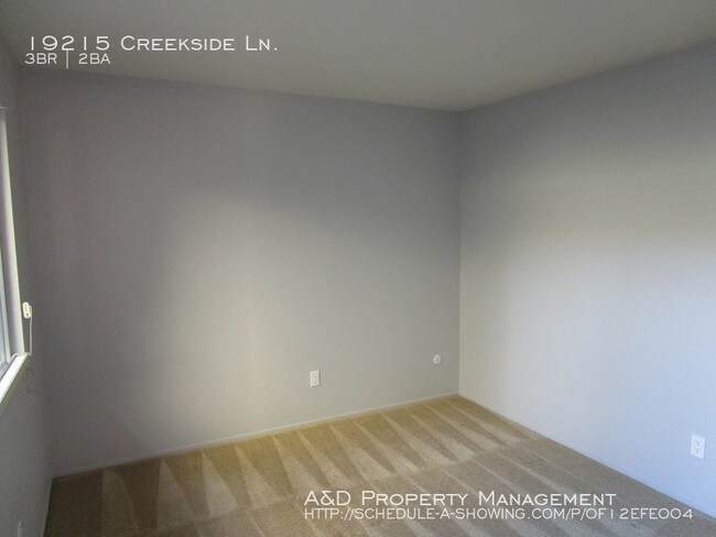 Building Photo - 19215 Creekside Ln