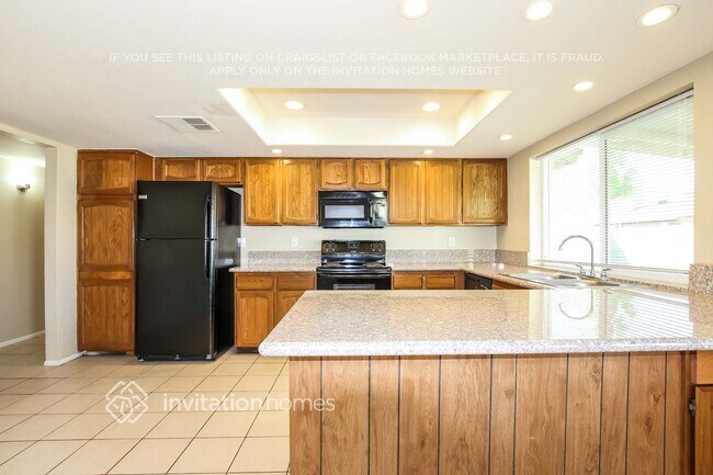 Foto del edificio - 5634 W Altadena Ave