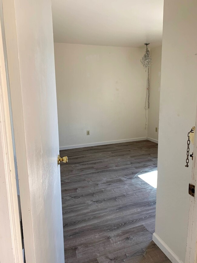 Hardwood floors throughout - 1780 Spruce St
