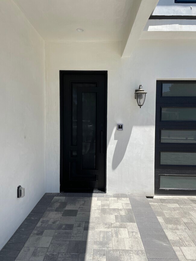 Foto del edificio - 228 N Naomi St