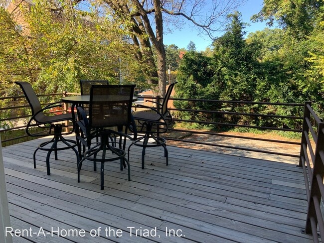 Building Photo - 2 br, 2 bath House - 218 Tate Street #4 Do...