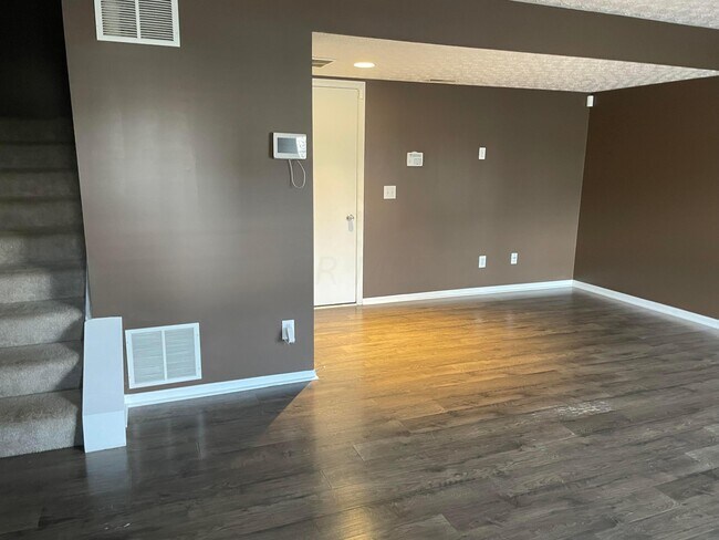 Foto del edificio - 5967 Canyon Creek Dr