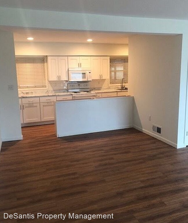 Foto del edificio - 3 br, 2 bath House - 1939 Crestmont Drive