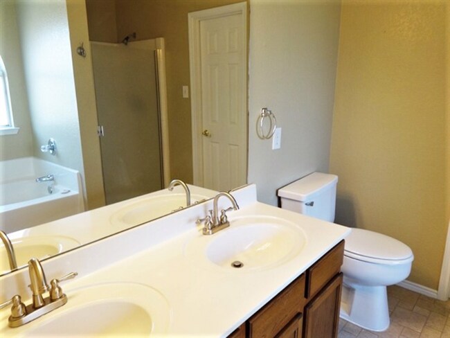 Building Photo - 13539 Ponderosa Ranch Rd