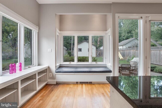 Foto del edificio - 3339 Military Rd NW