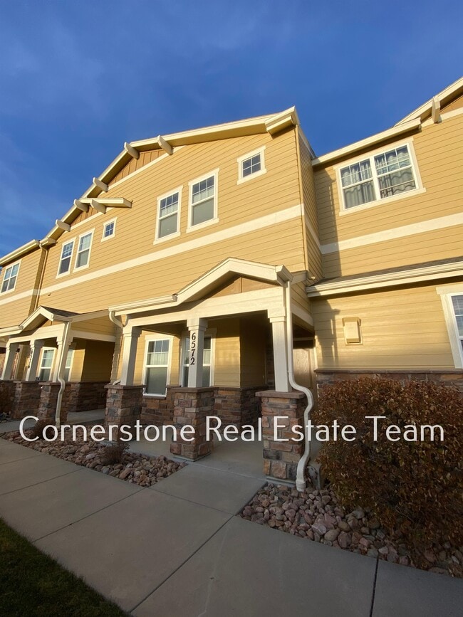 Building Photo - 6572 Emerald Isle Heights