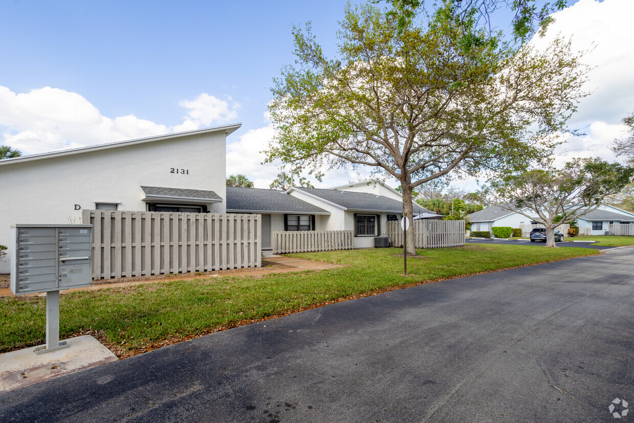 Foto del edificio - Jupiter Lakes Villas