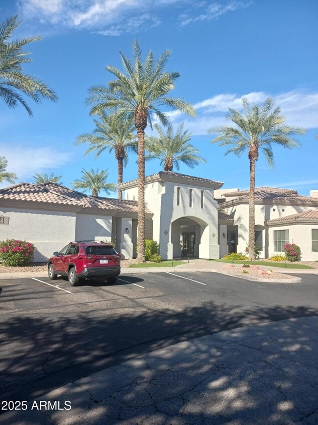 Primary Photo - 3236 E Chandler Blvd