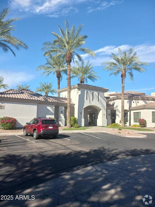 Building Photo - 3236 E Chandler Blvd