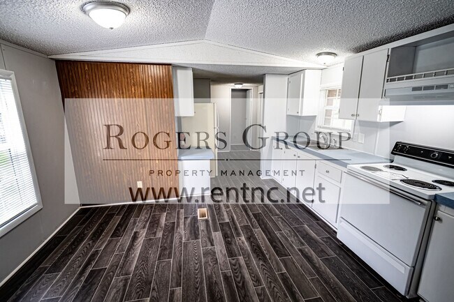 Foto del edificio - 4114 Old Franklinton Rd