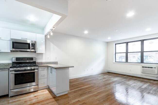 Foto del edificio - 18 W 129th St