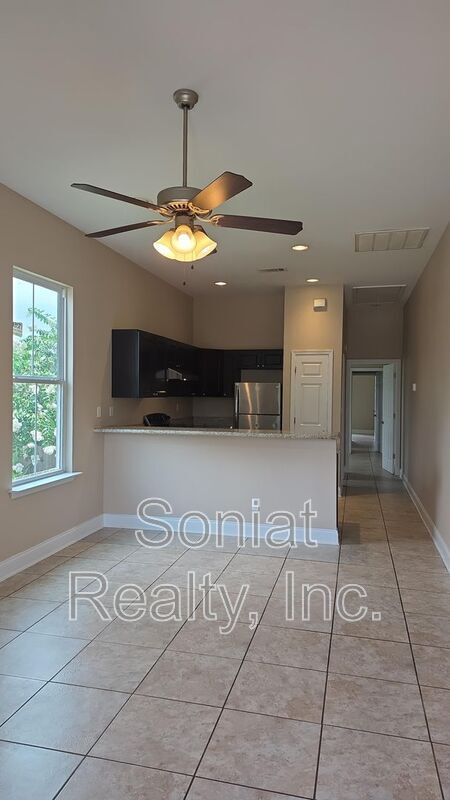 Foto del edificio - 8918 Marks St
