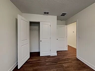 Building Photo - 5934 Hampton Creek Rd