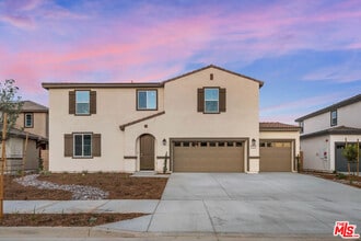Building Photo - 2311 Blue Elm Rd