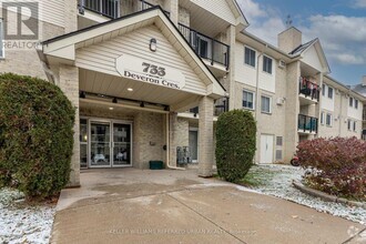 Building Photo - 304-733 DEVERON Crescent