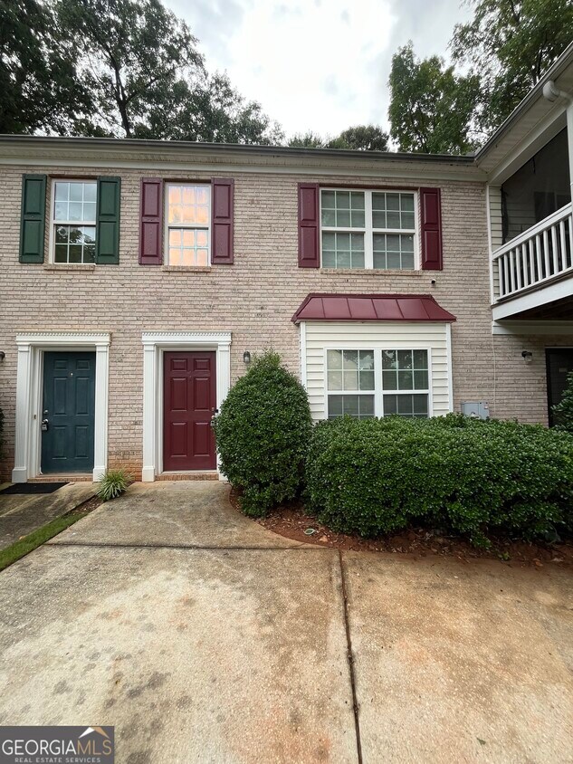 Foto principal - 4604 Grand Central Pkwy