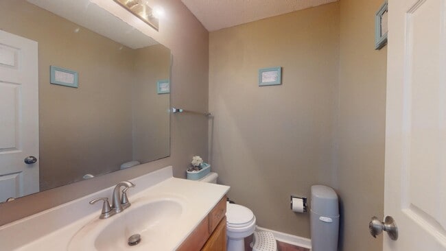 Building Photo - 2716 Stone Valley Dr