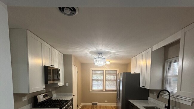 Foto del edificio - 3334 Prairie Ave