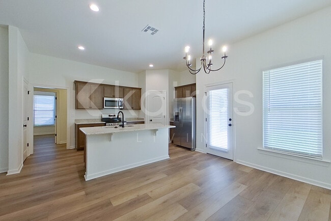 Foto del edificio - 102 Hendrix Rd