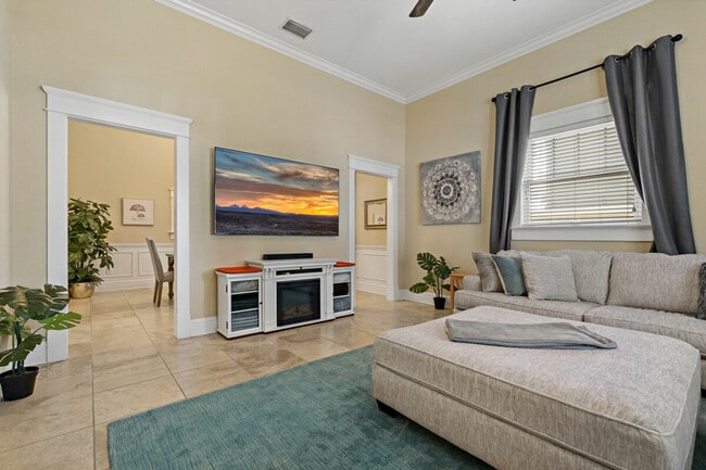 Foto del edificio - 611 S Orleans Ave