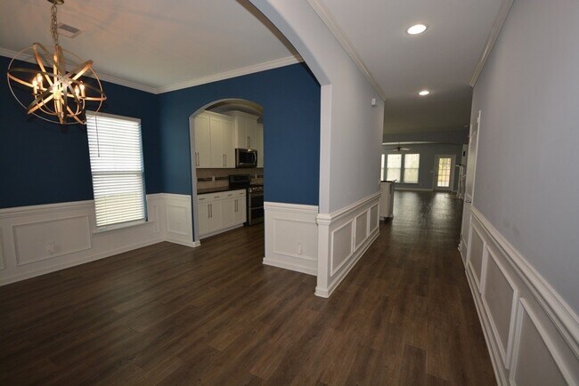 Foto del edificio - "Luxurious 5-Bed in, Pooler!"