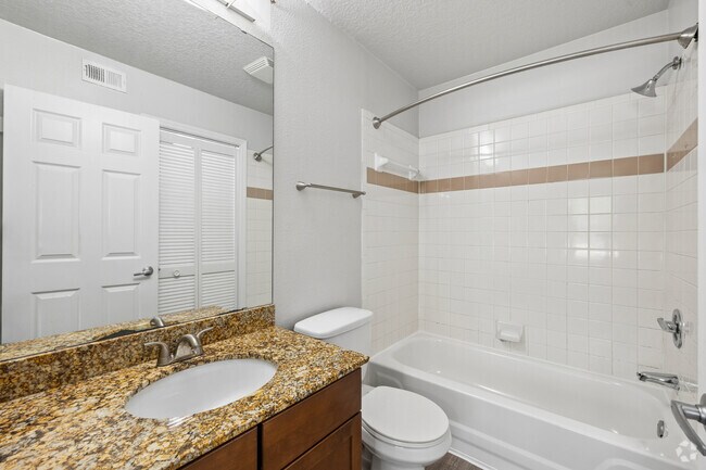 1 habitación, 1 baño - 500 pies cuadrados - Baño - Vue at 1400