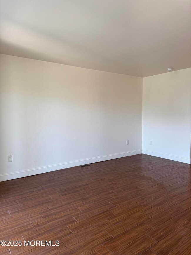 Building Photo - 109 2nd Ave