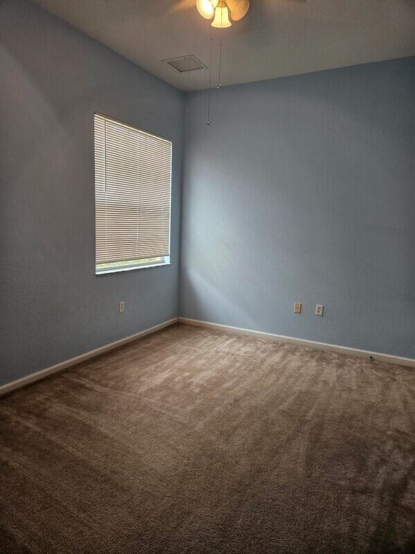Foto del edificio - 5465 Whispering Willow Way