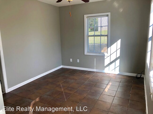 Building Photo - 3 br, 2 bath House - 714 Hathaway Street
