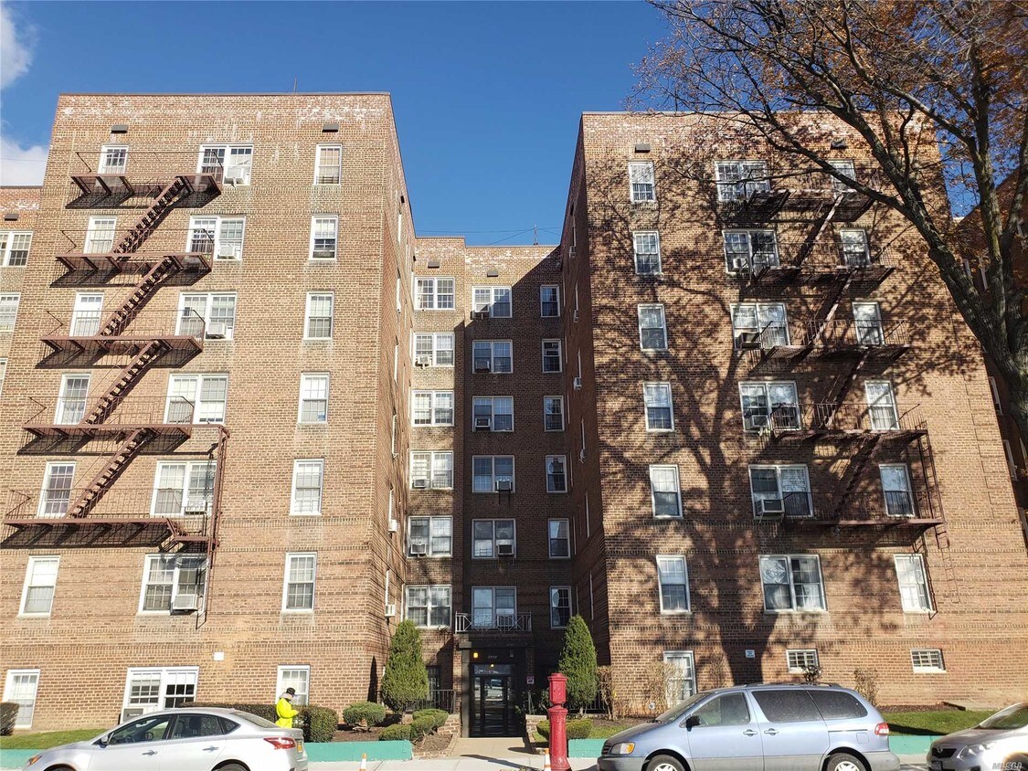 Primary Photo - 63-85-85 Woodhaven Blvd