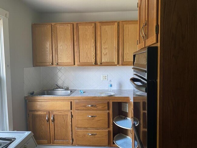 Building Photo - 4717 Baring Ave