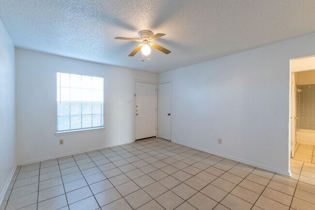 Building Photo - 501 Northern Dove Ln