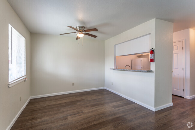 Dining Area - Castlewood Apartments