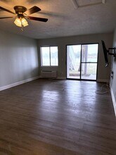 Building Photo - 301 Lullwater Dr