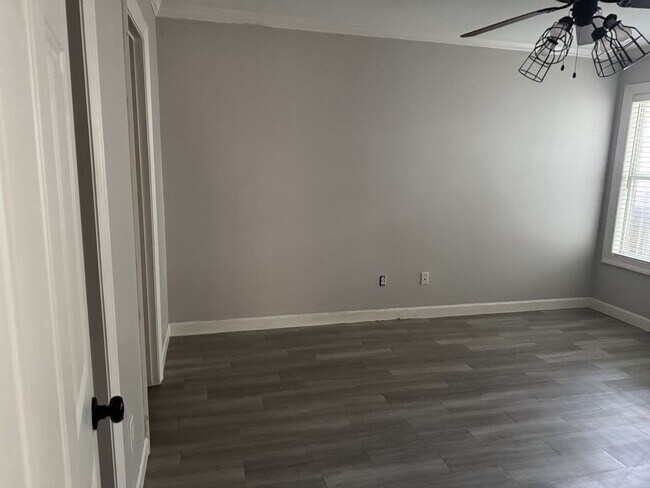 Foto del edificio - Cozy 2 Bed/ 2 Bath in Castlewoods Subdivis...