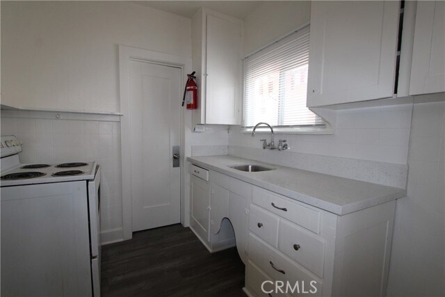 Building Photo - 2 E Cypress Ave